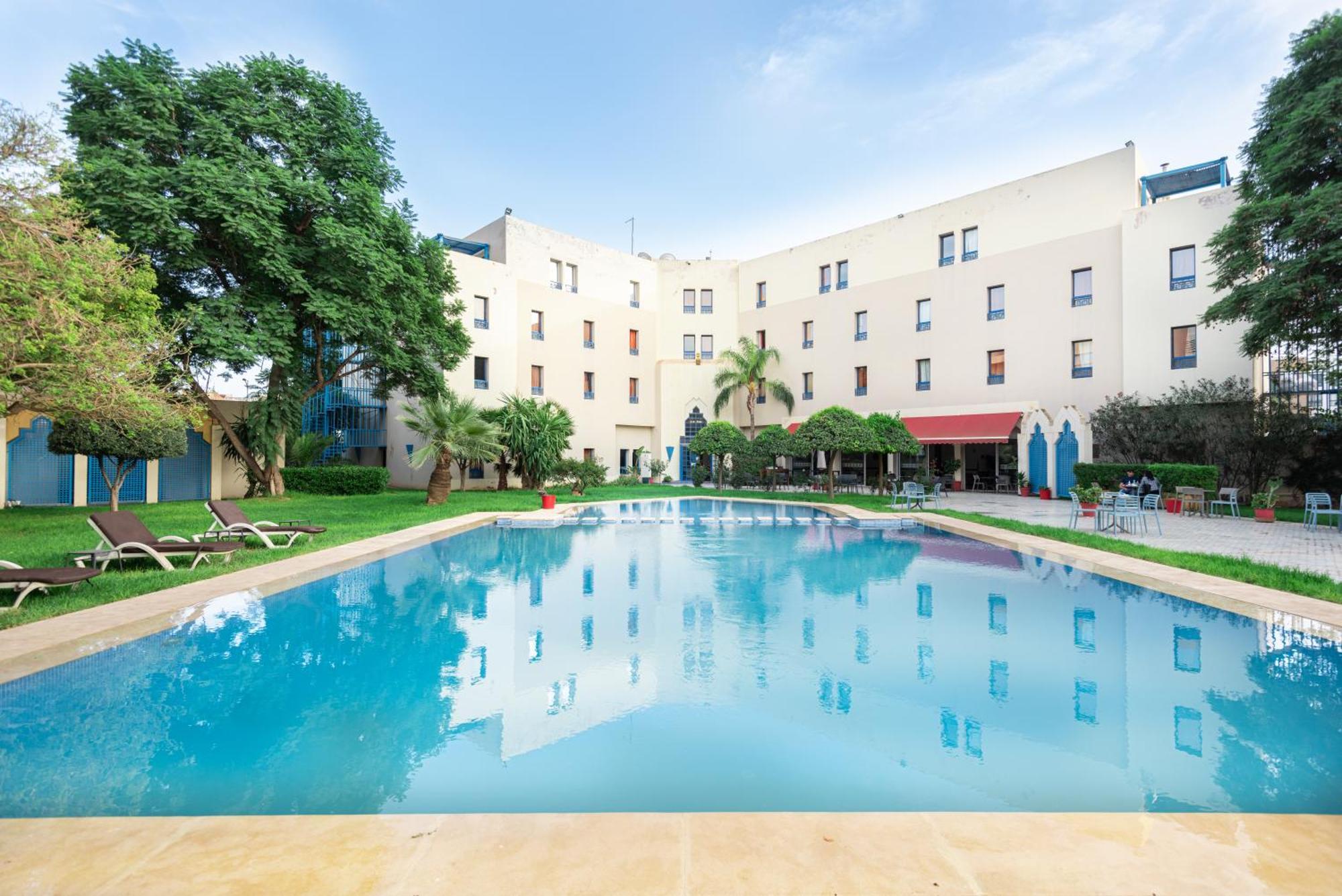 Hotel Ibis Uchda  Exterior foto