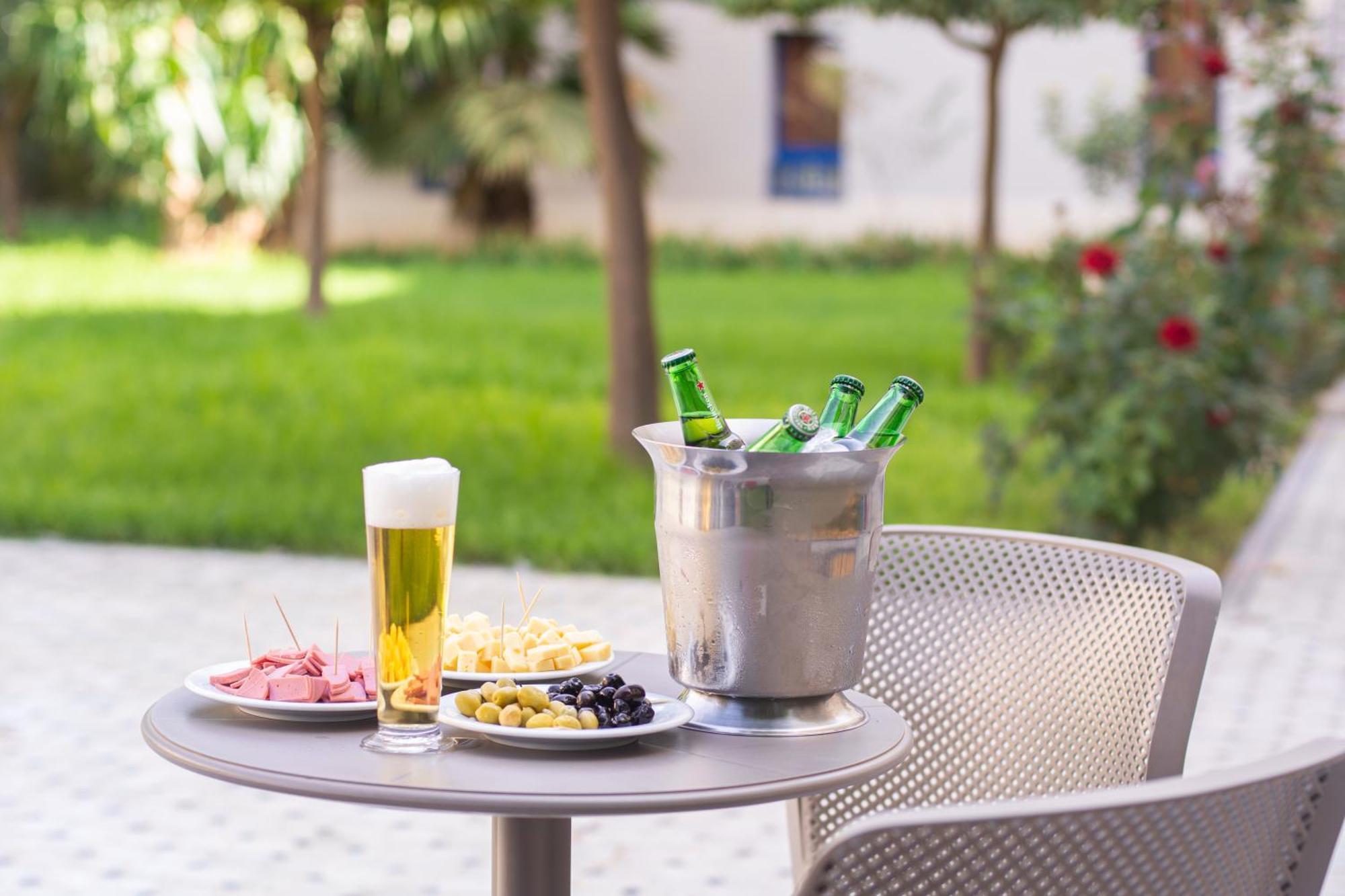 Hotel Ibis Uchda  Exterior foto