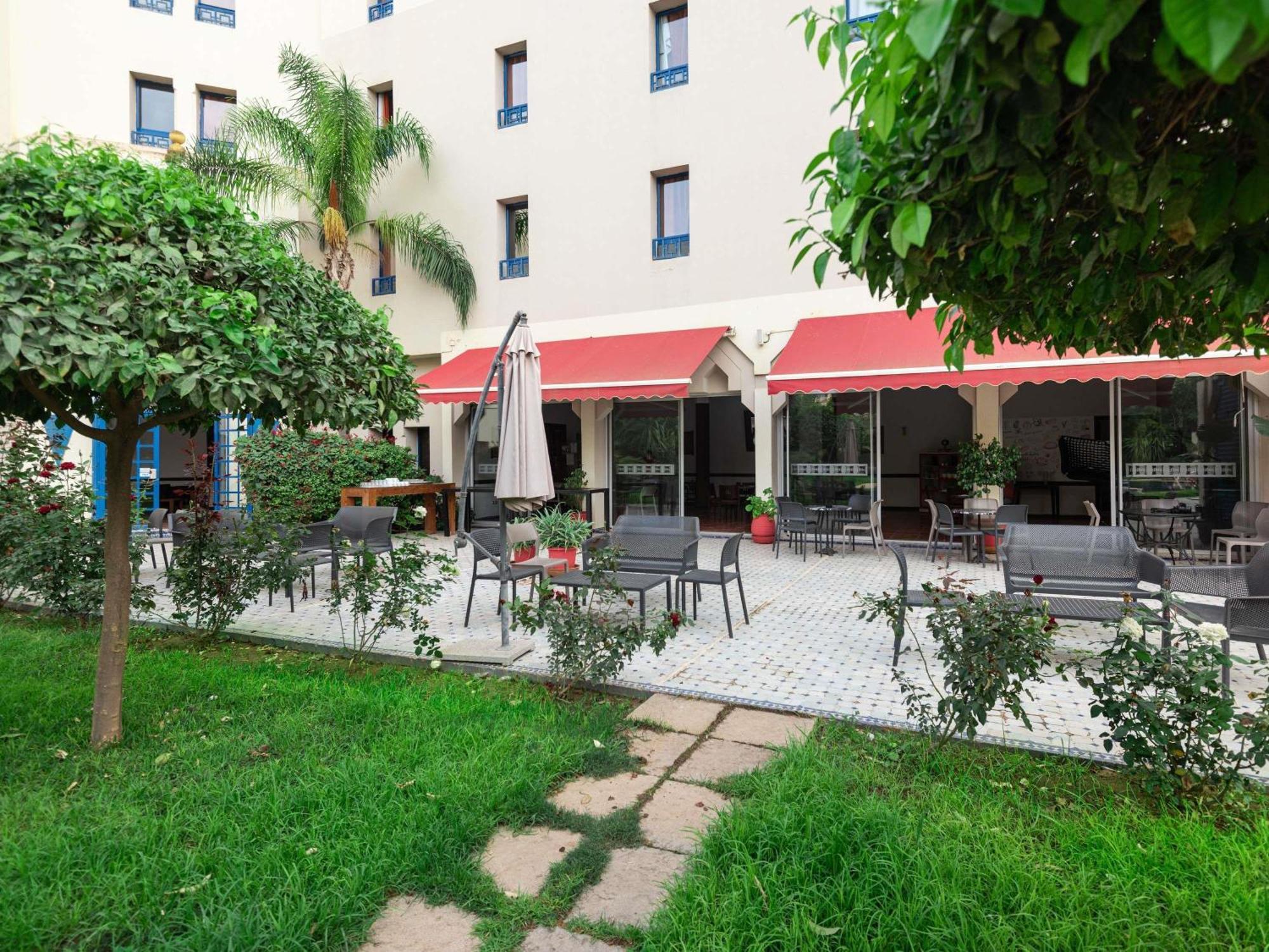 Hotel Ibis Uchda  Exterior foto
