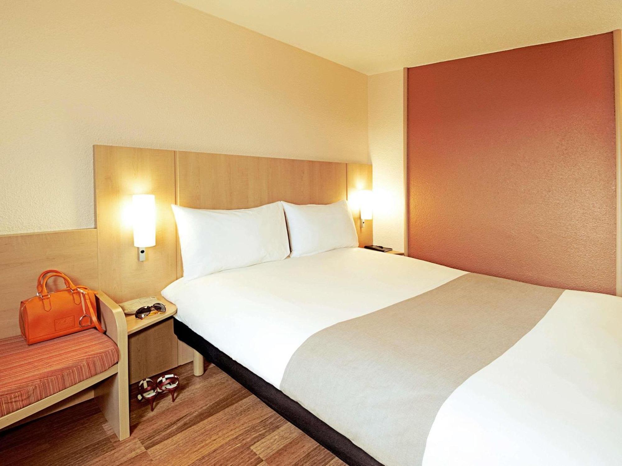 Hotel Ibis Uchda  Exterior foto