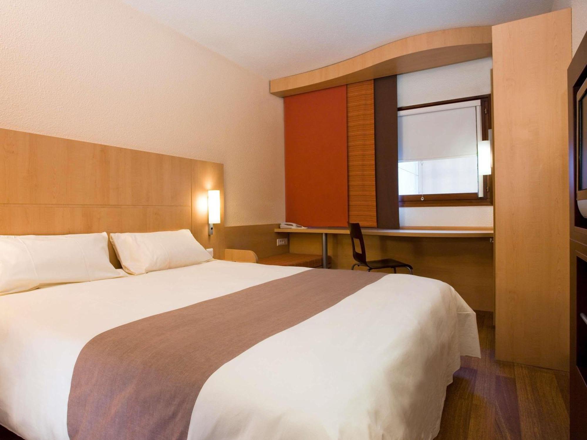 Hotel Ibis Uchda  Exterior foto